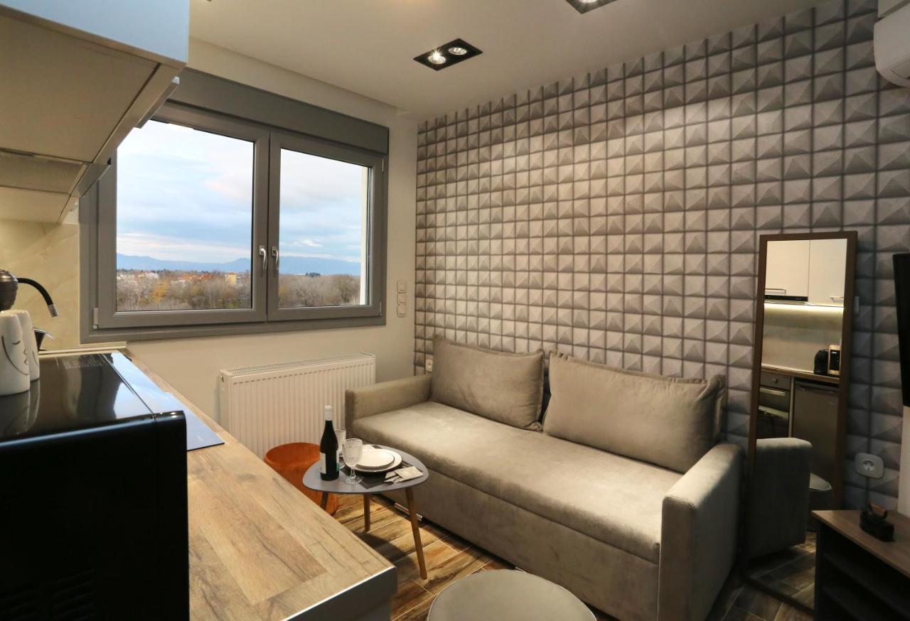 La Larissa Luxury Apartments Dafne Kültér fotó